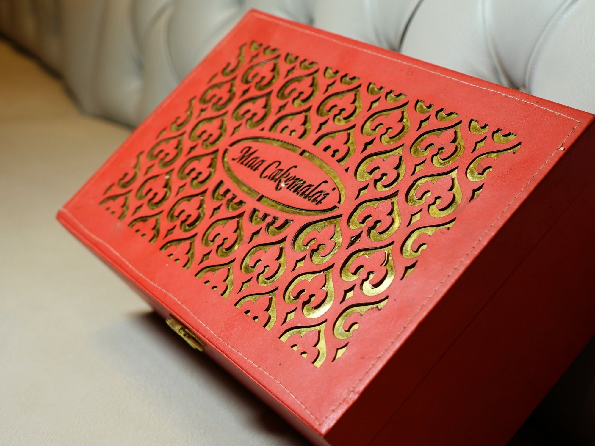 Phooljhadi treats hamper