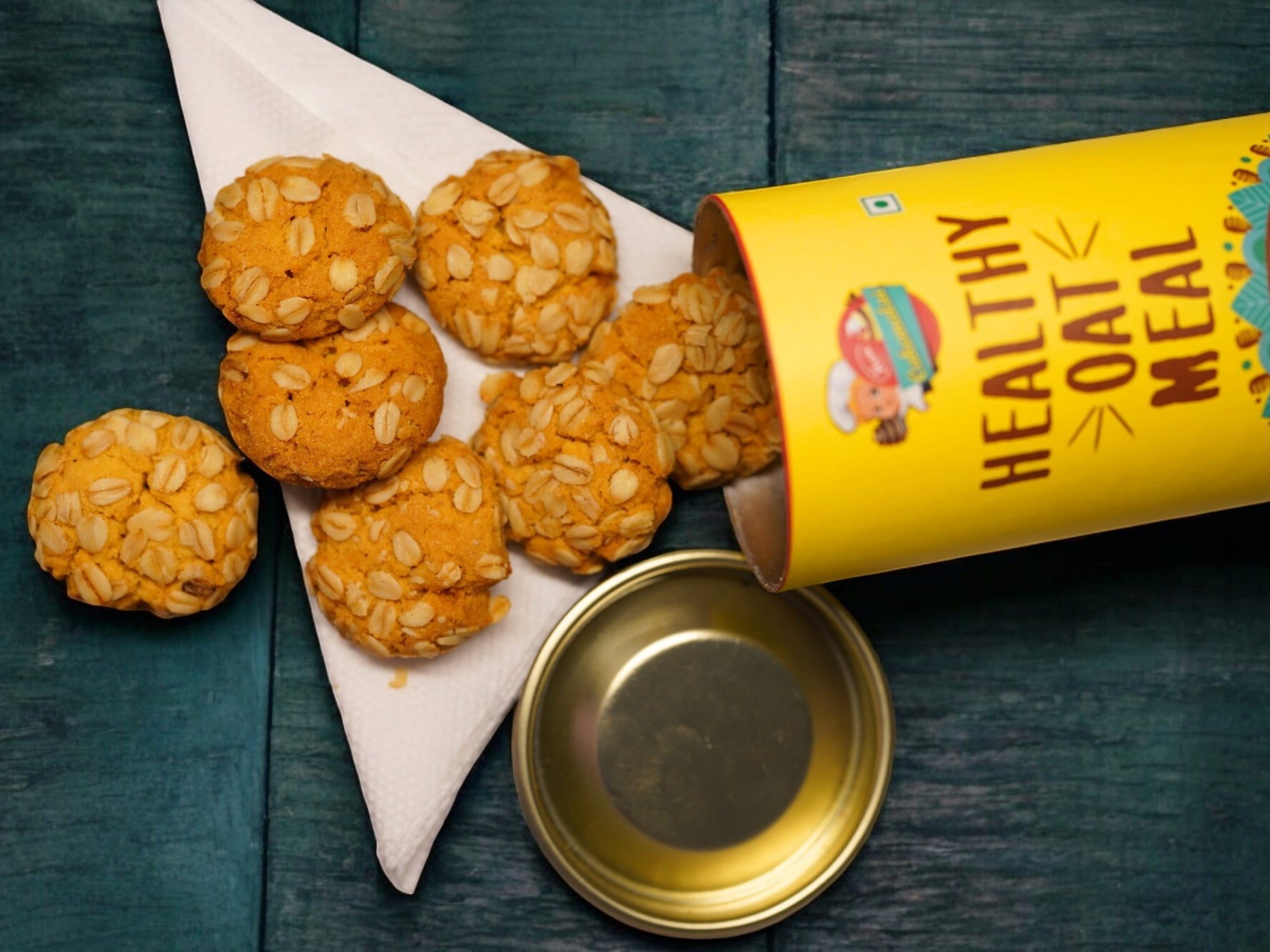 Phooljhadi treats hamper