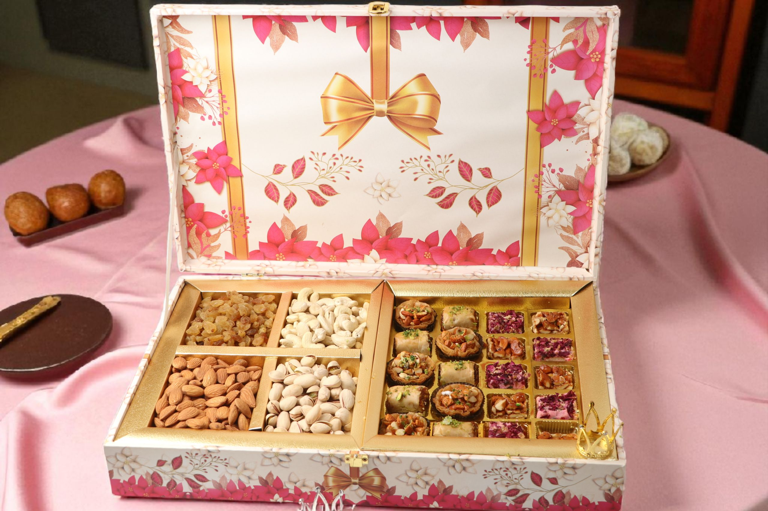khushiyon se bhara box