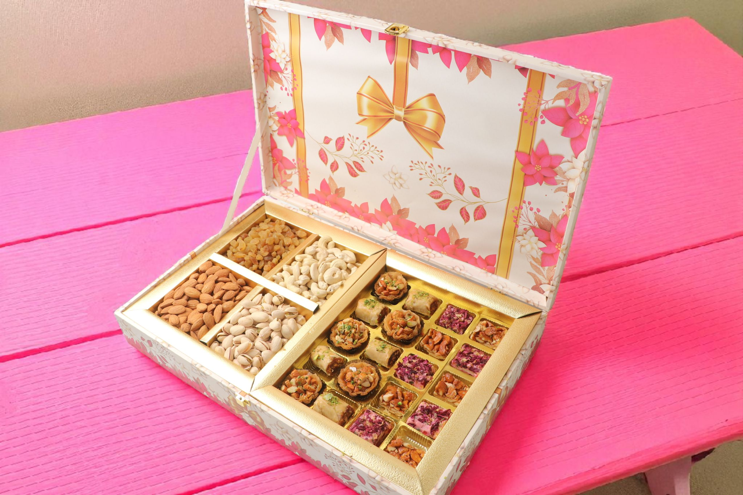 khushiyon se bhara box
